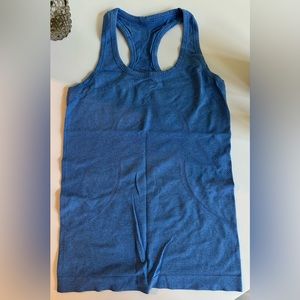 Lululemon Swiftly Tank Top in Royal Blue size 4